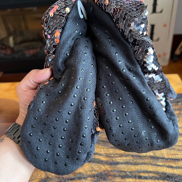 🎃Hide and Eek Cat Sleeper Socks🎃 - Picture 5 of 6